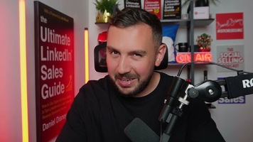 Weekend LinkedIn Engagement Hacks For 2025