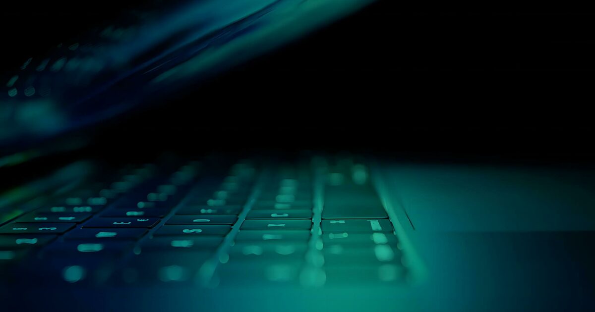 [ebook] 10 Cyber Risk Management Issues Every Business Needs to...