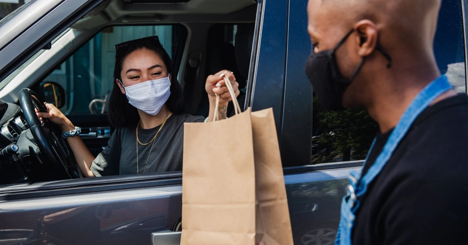 The Ultimate Guide to Curbside Pickup (With Examples of Local Retailers Doing it Right)