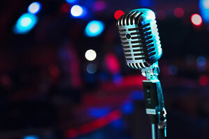 How to Engage Your B2B Audience with an Effective Podcast Intro and Outro Script