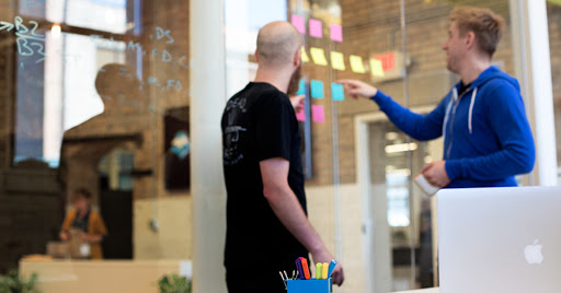 How to Build an Email Course That Creates Ultra-Engaged Customers