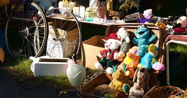 How to give away free stuff to boost online store sales