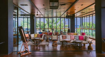 Hosting Memorable Business Meetings Away from Home: A Neighborhood-Inspired Venue