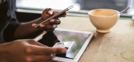 Know your customers: 778 online shopping stats to help you sell smarter this year