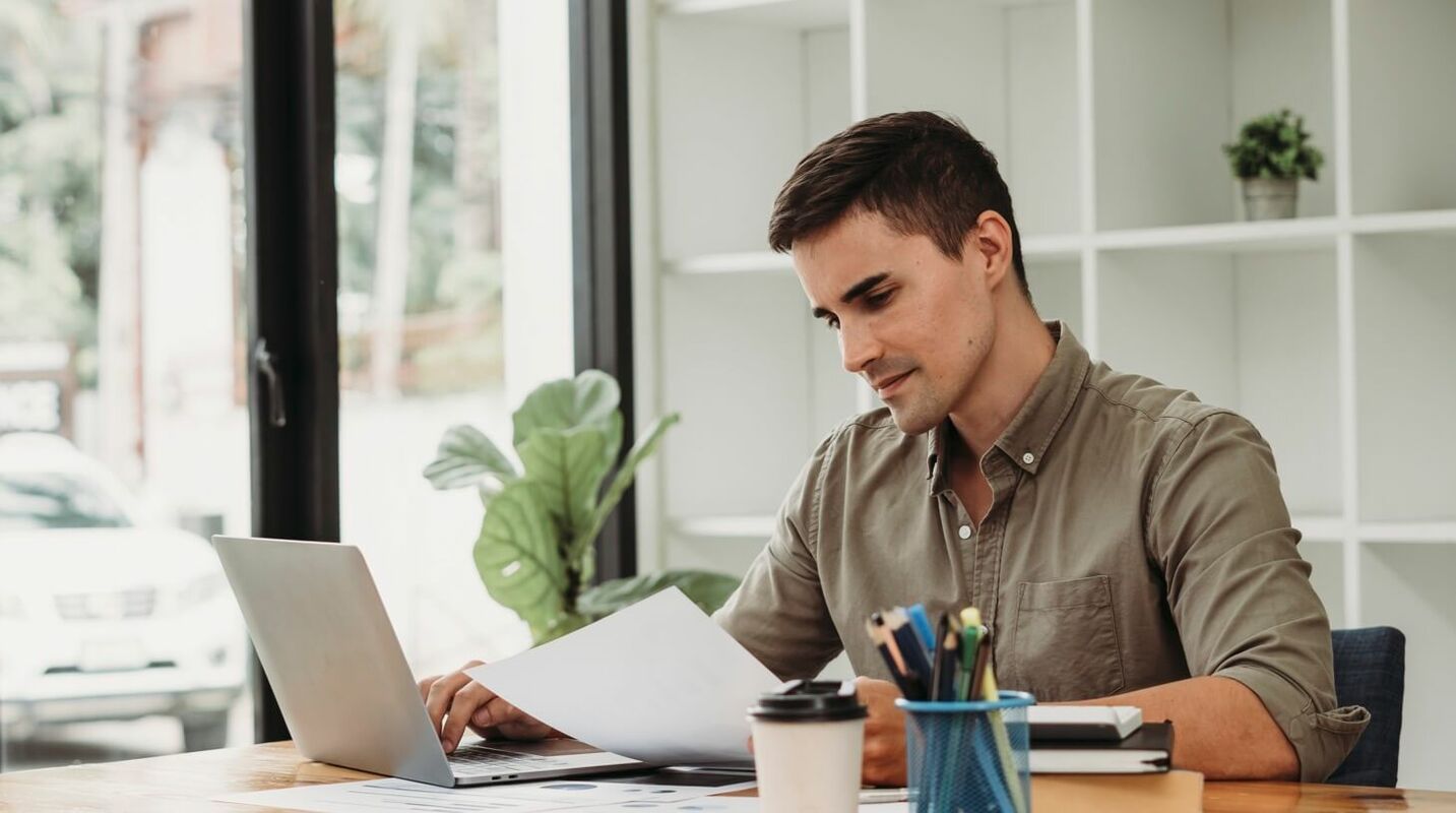 HRIS software prices: how to choose an all-in-one HR solution