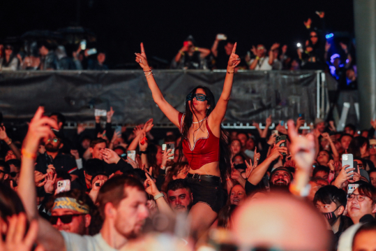 How AI Music Is Transforming the Music Industry in 2025