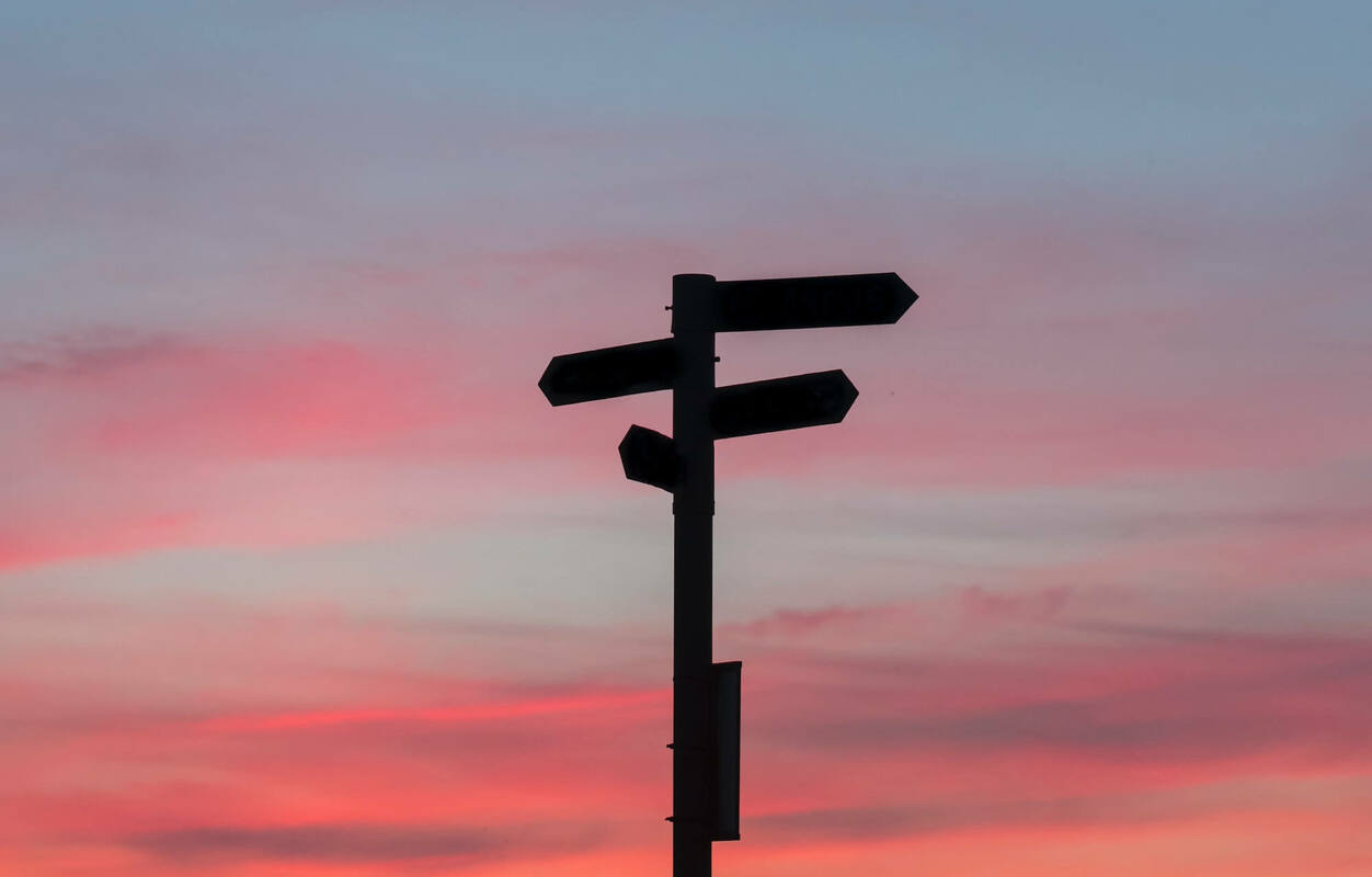 The Guide to Generating Meetings on LinkedIn