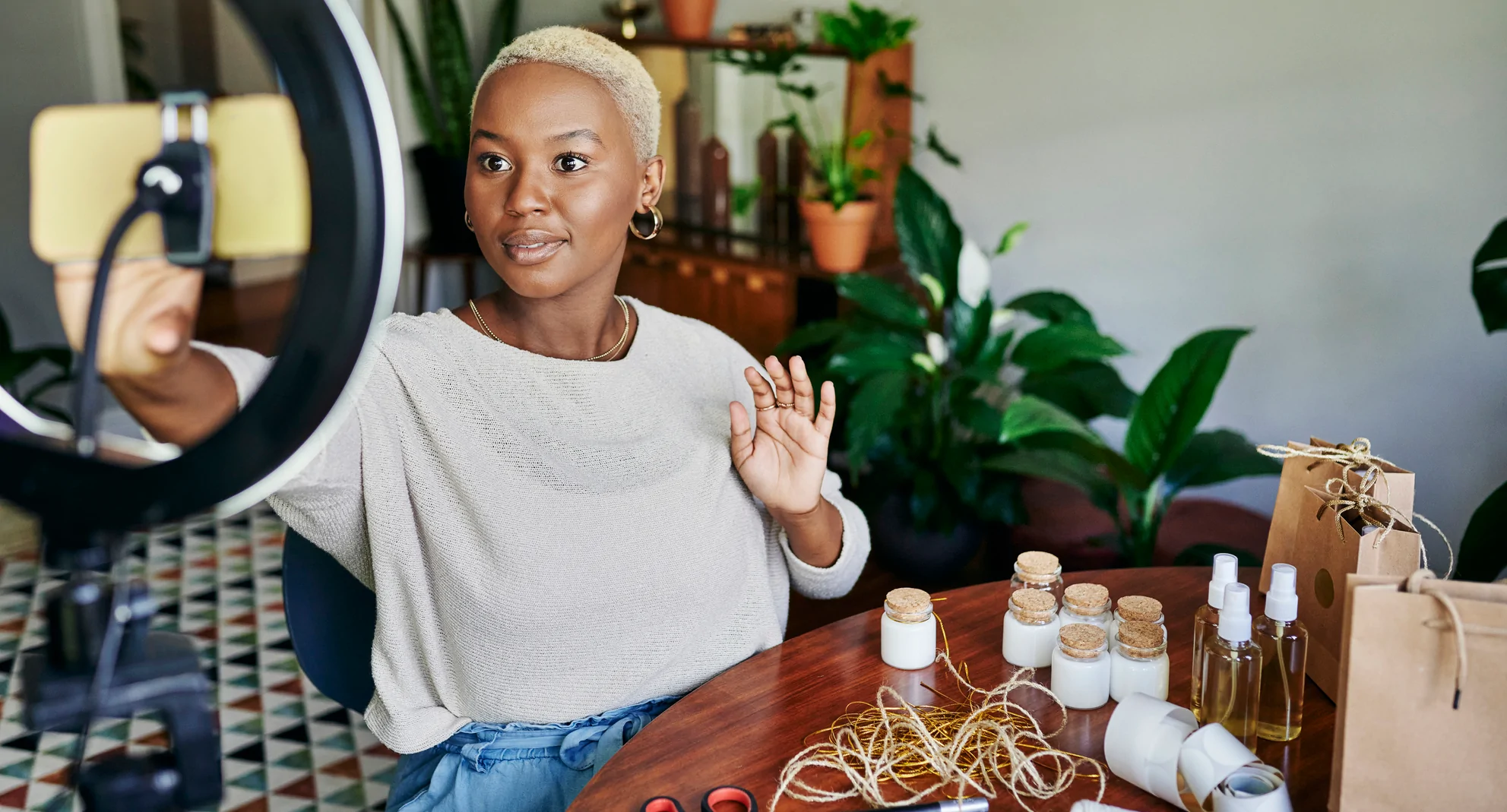 8 Small Business TikTok Ideas to Grow Your Brand (2023)