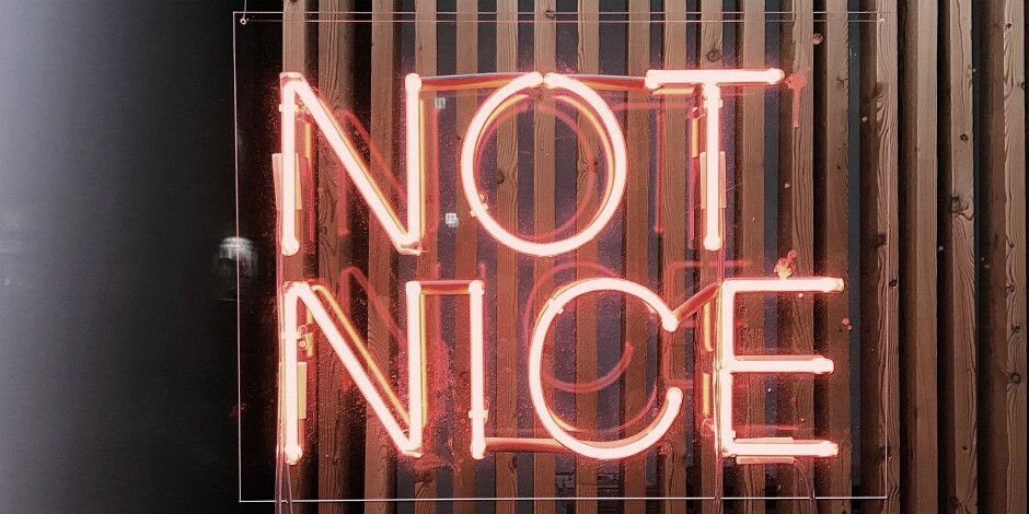 8 Essential Social Media Etiquette Rules for Businesses