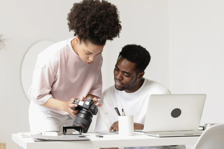 22 Instagram Content Creators to Invite to Collab