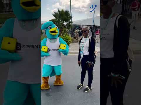 SaaStr Annual Day 2 Mini-vlog!✨