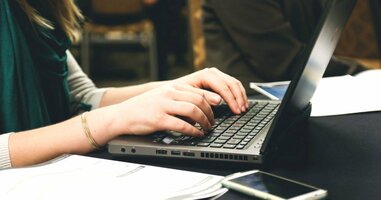 How sales should be leveraging your company blog - Blog