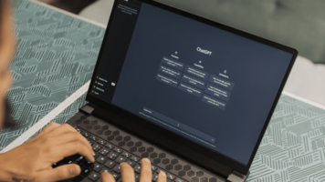 Automated Social Media Monitoring ChatGPT App With Keyword Extraction, Sentiment Analysis API