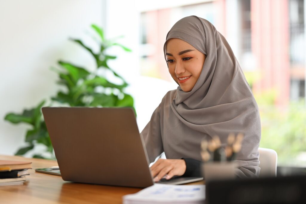 Sales for Online Creators: The Power of the Value Ladder