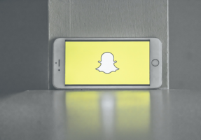 How to Create a Snapchat Filter