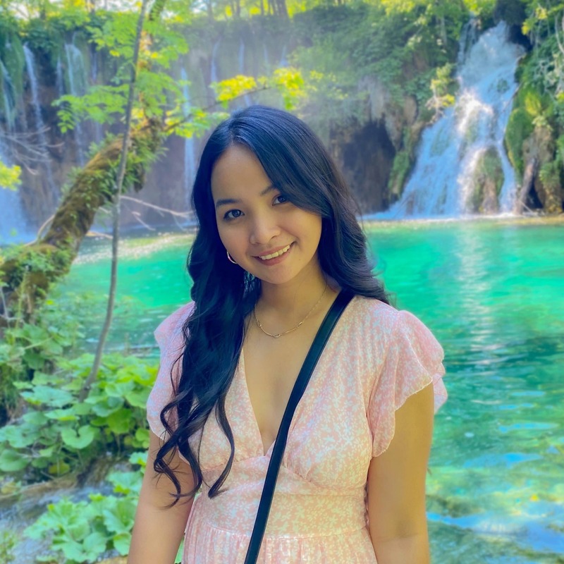 What to look for in an SMS service provider: 5 must-haves for success