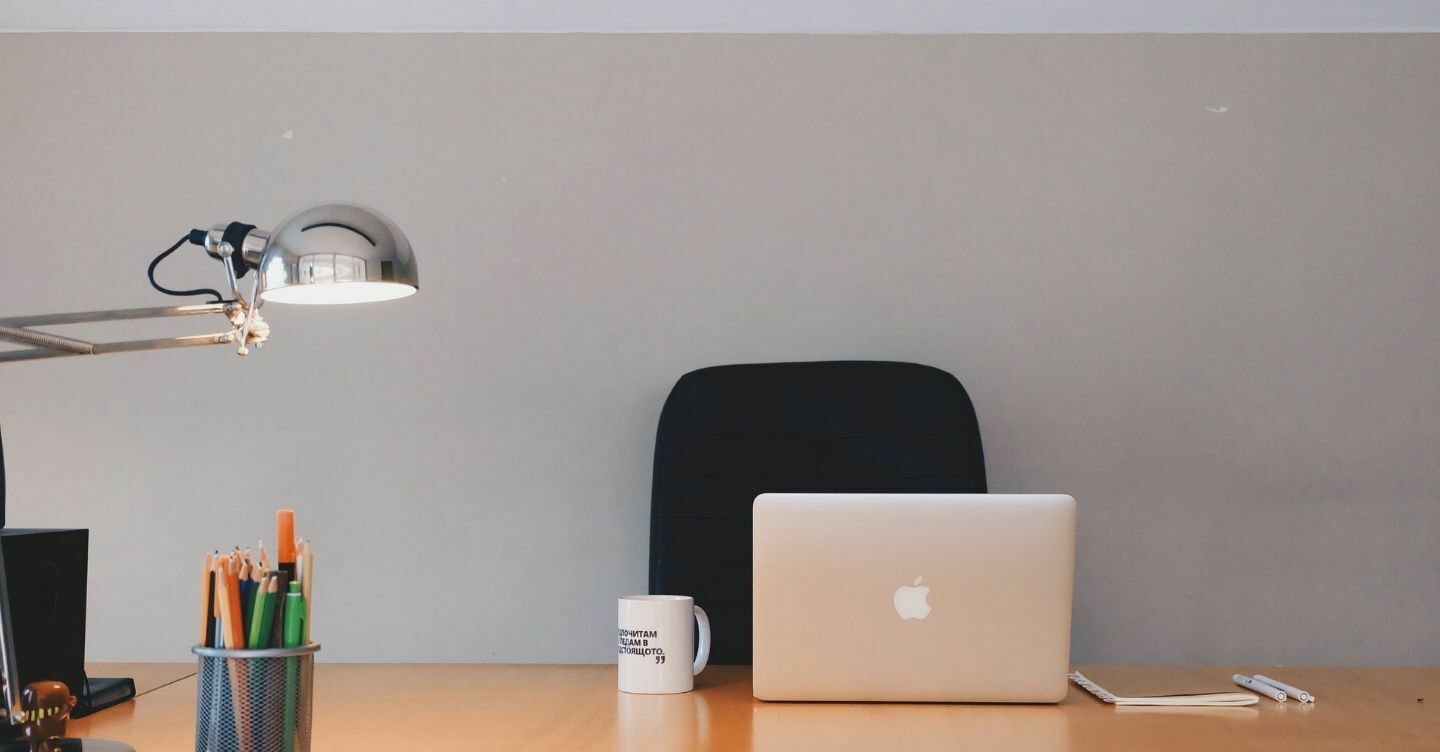 How to Stay Organized at Work: 7 Simple Tips