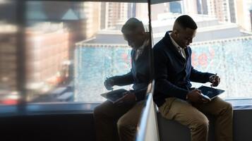 Managing images for a WordPress site 