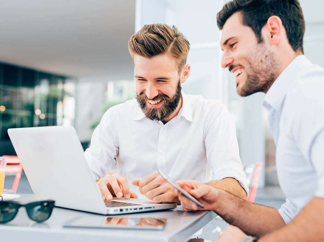 Sana Commerce vs. Shopify: Considerations for your B2B e-commerce platform comparison