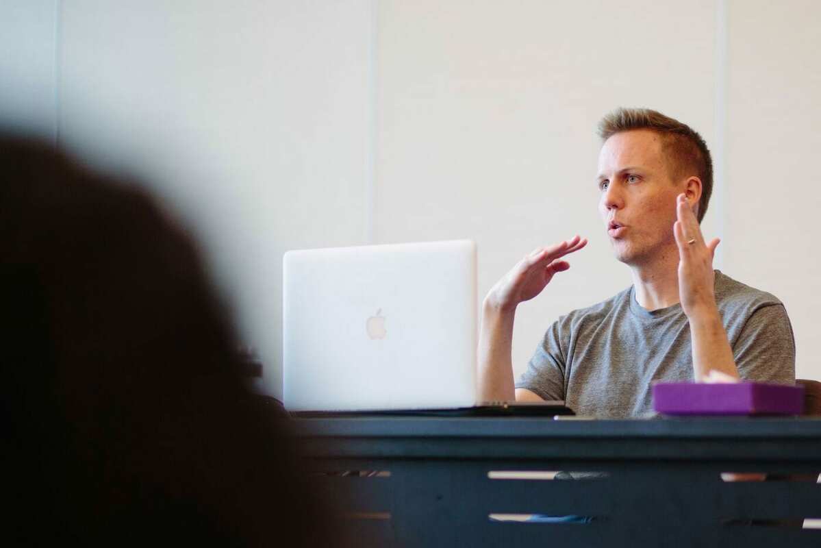 A Complete Guide to Instagram Marketing: Get the Playbook That Drives Results for Instagram's Top Profiles -