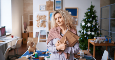 Free Holiday Email Templates and Examples to Stand Out This Season