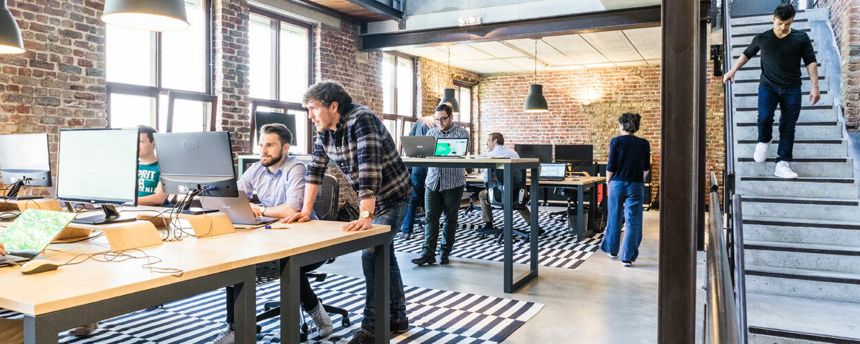 Startup Marketing In New vs. Established Markets  - April Dunford