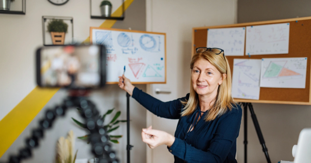 Why every entrepreneur should consider launching a knowledge business