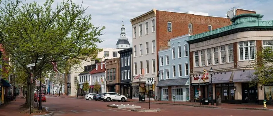 Tech Industry Moving to Small Towns in America