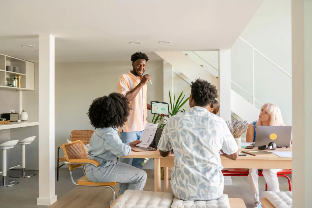 Top 6 Best Training Management Systems (Features and Top Providers)