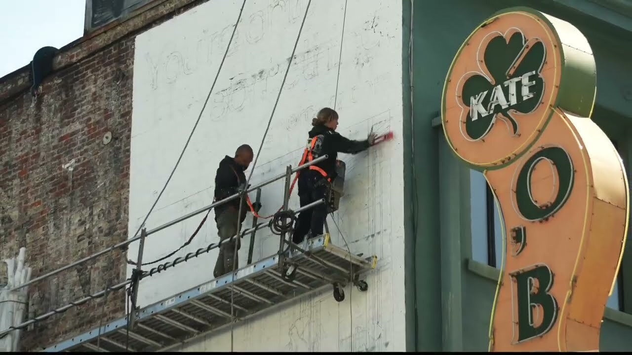 Mercury Banking: OOH Painted Mural Timelapse - OneScreen.ai