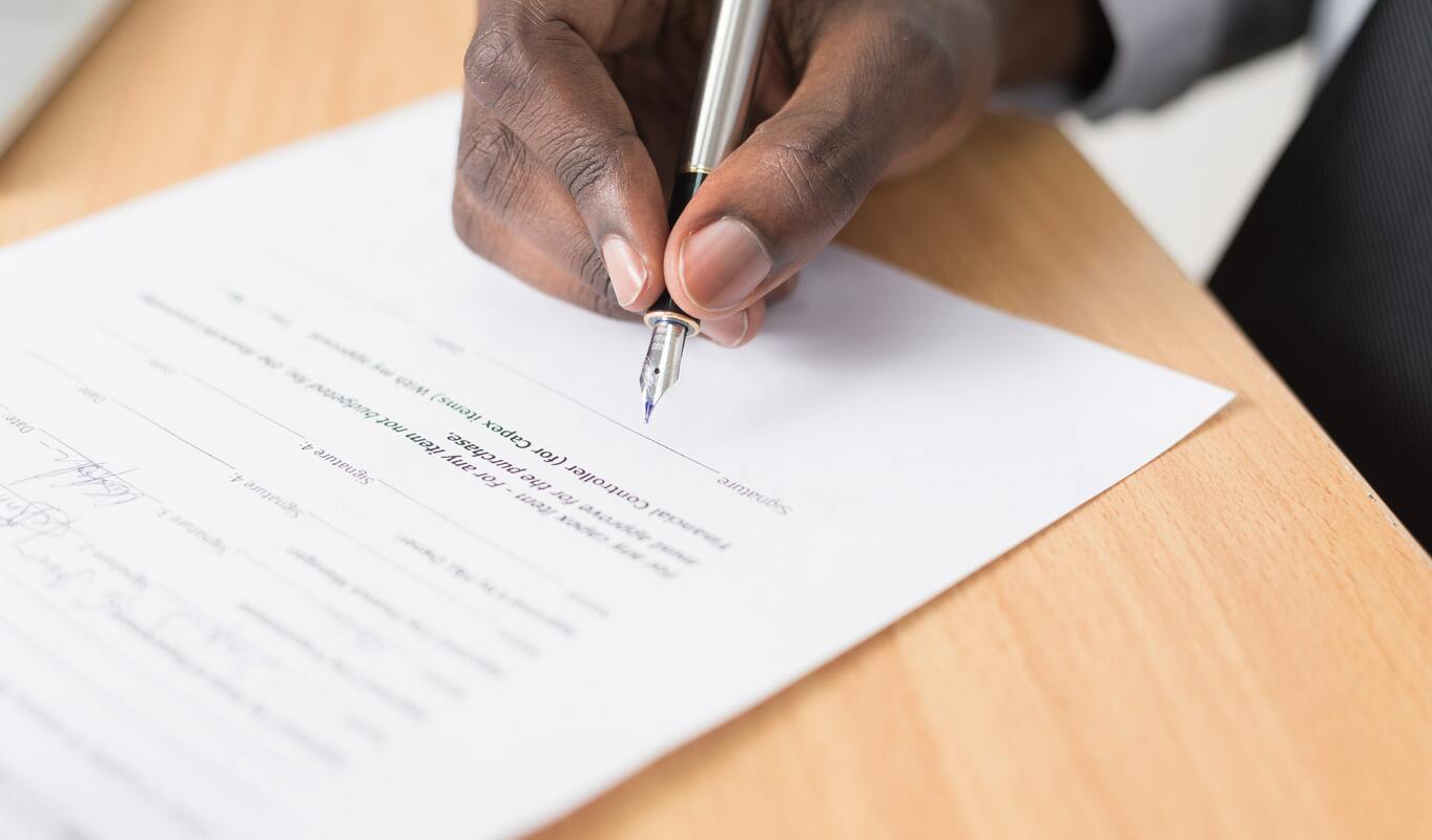 Options for paying creators: Affiliate commissions vs. contracts vs. full-time