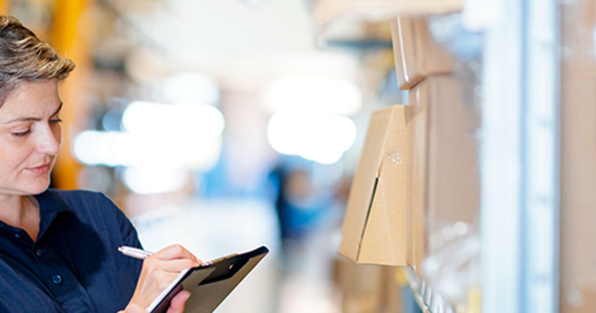 Mass Texting for Large Retail and Big Box Store Staff Recruitment and Management