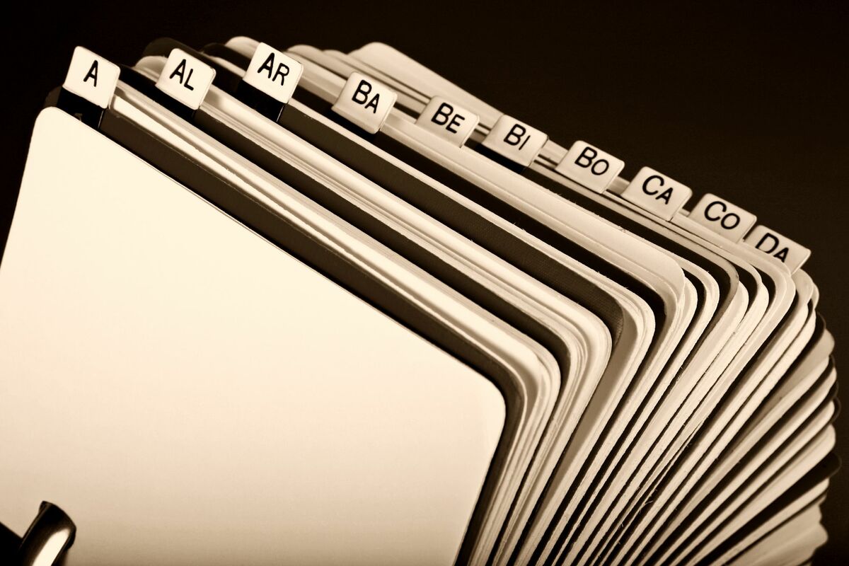 The Rolodex Revolution: Upgrading to a B2B Lead Database