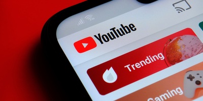 Optimizing YouTube Videos to Go Viral During the Holidays