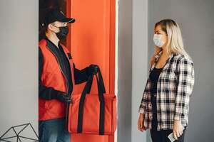 How to Keep Frontline Workers Safe with a Texting Service for Business