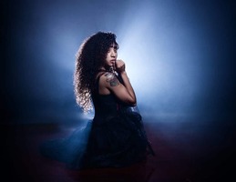 How Social Media Influencers Drive Trends