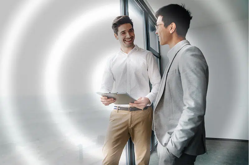 The Wizard of Sales: A Savvy Salesman's Guide to Covert Hypnosis