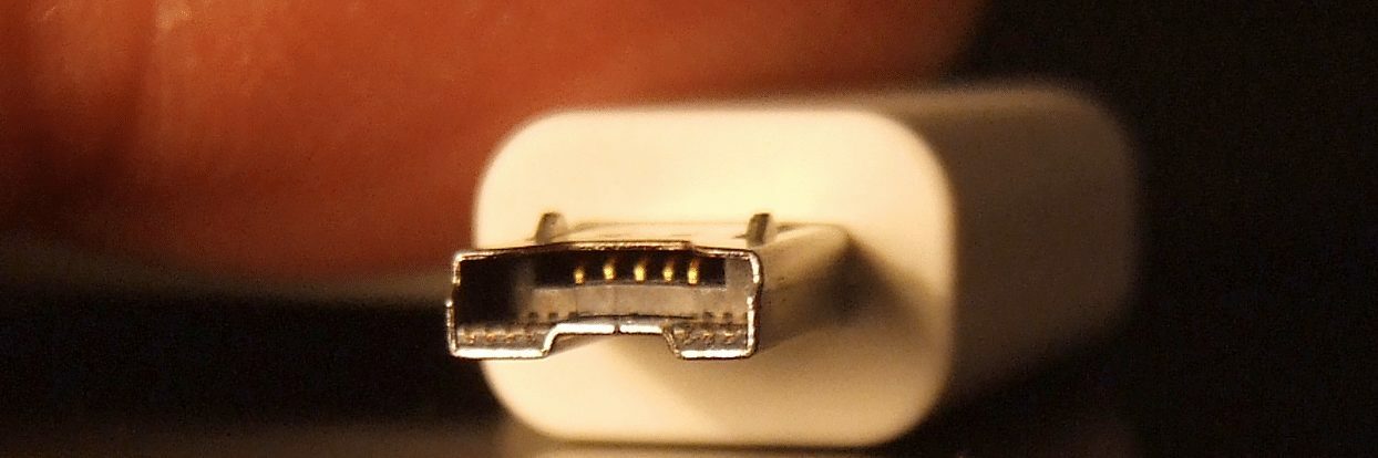 How To Get the Sale By Starting a LinkedIn Conversation | Nimble Blog