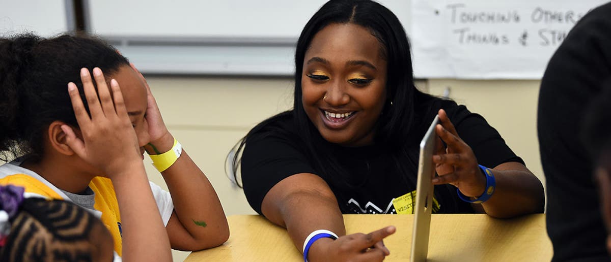 A Roadmap for Successful Pro Bono Partnerships That Make a Difference | Adobe Blog