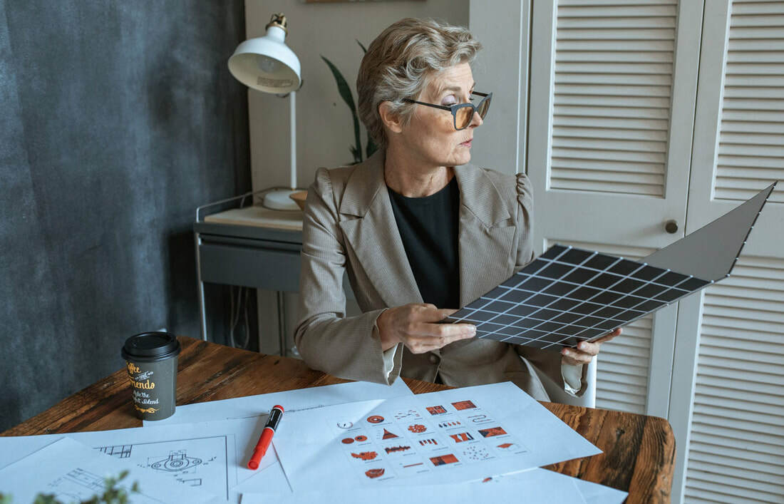 Narrowing Down the Candidates: Top 3 Success Indicators of Stellar Sales Development Representatives (SDRs)