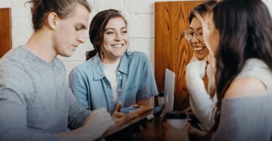 How to motivate sales teams without money: 5 strategies