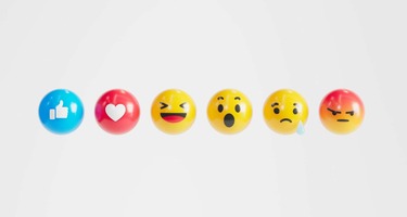 How to Run a Successful Micro Influencer Campaign (With Real Examples)