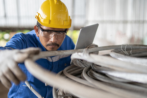 8 Best Software for Electrical Contractors