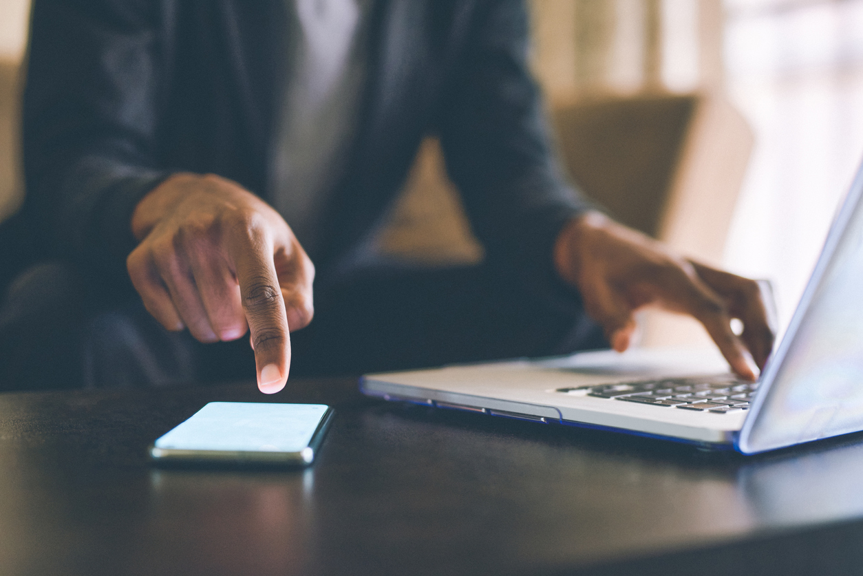 A Guide to SMS Text Messaging [Business Edition]