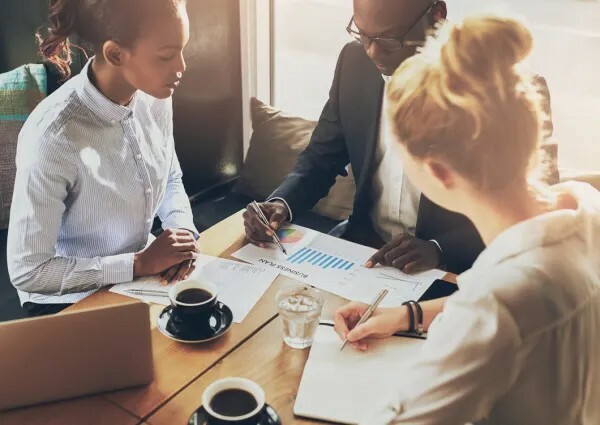 Build a 6-Figure Machine: 5-Steps to Automate Your Business