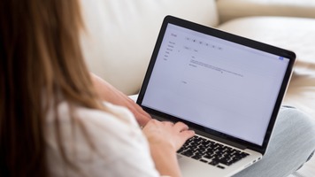 20 Alternatives to Say "Looking Forward to Hearing from You" | Yesware