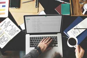 How to Become a Successful Freelance Editor