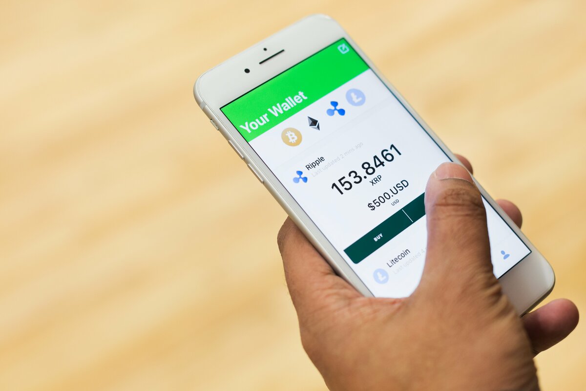 Rat poison, greater fools, and Estonia