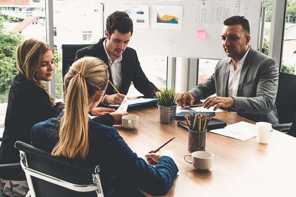 How to Pick the Right SaaS Marketing Agency: A SaaS Company's Guide