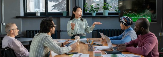 CMO Strategy: 5 Golden Marketing Opportunities to Take Your Brand to the Next Level I Traackr